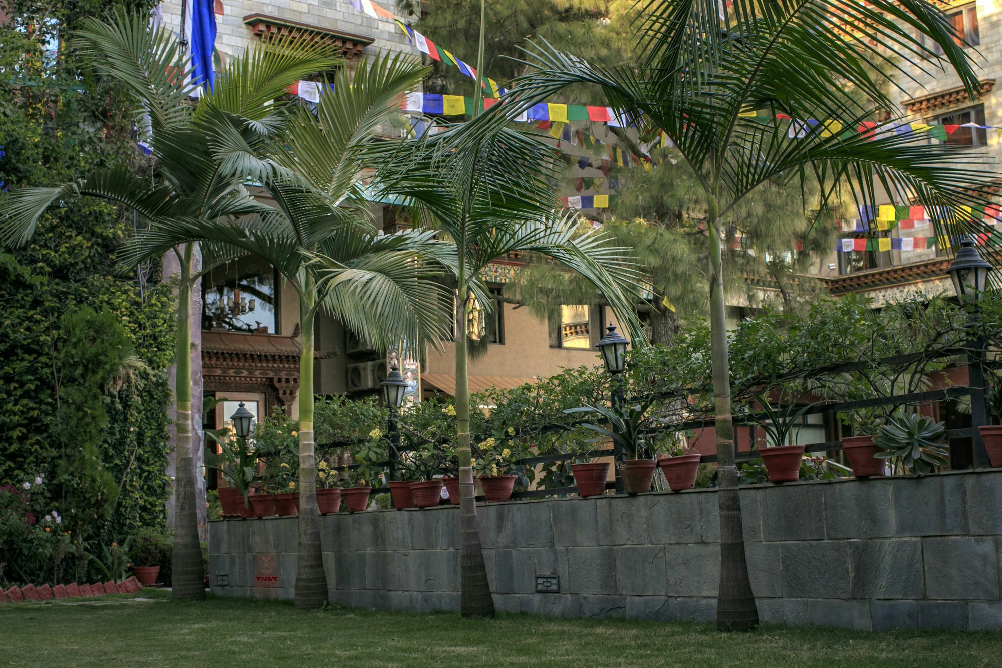 Hotel Tibet International Catmandu Exterior foto